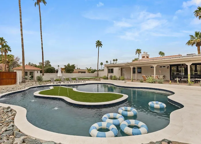 Maison 1975-chic Luxury Retreat *