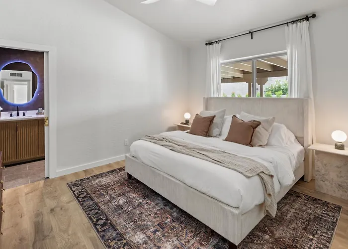 Maison 1975-chic Luxury Retreat Scottsdale