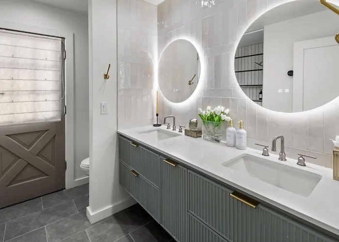 Maison 1975-chic Luxury Retreat *