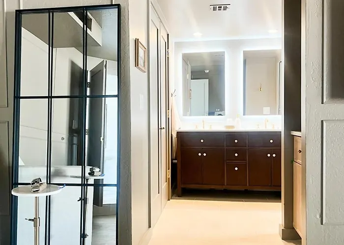 Maison 1975-chic Luxury Retreat