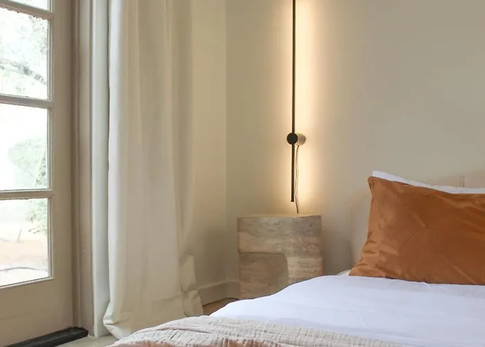 Maison 1975-chic Luxury Retreat Holiday home